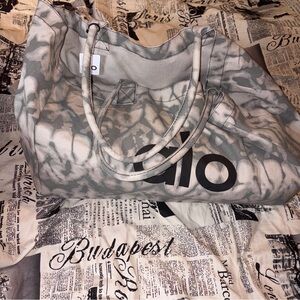 ALO Yoga Black and Gray Patterned Tote Bag